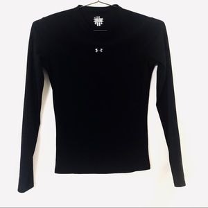 Under Armour v neck heat gear top